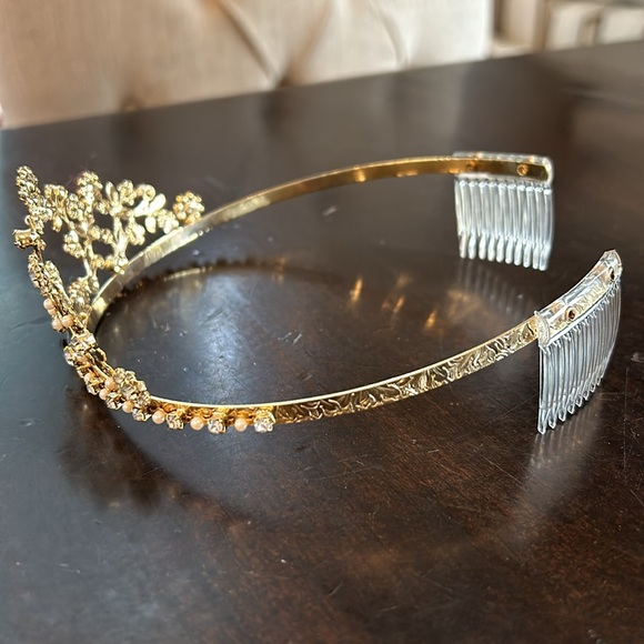 Cathy’s Concepts tiara - like new! In original box! - Picture 6 of 11